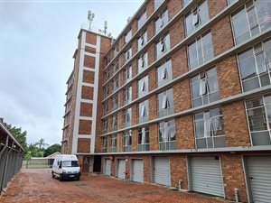 3 Bed Apartment in Rietfontein