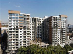 2 Bed Apartment in Rosebank