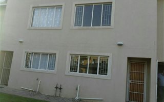 2 Bedroom Townhouse in Middelburg South