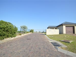 630 m² Land available in Robberg Ridge