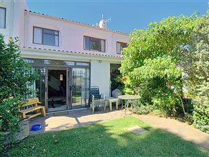3 Bed Townhouse in Radloff Park