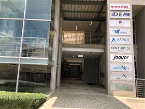 164 m² Commercial space in Noordwyk