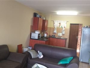 2 Bed Apartment in Clarina