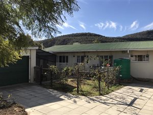 3 Bedroom House in Bedford