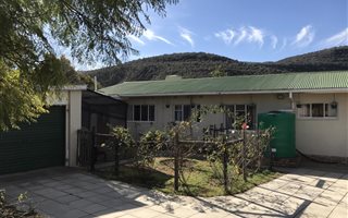 3 Bedroom House in Bedford