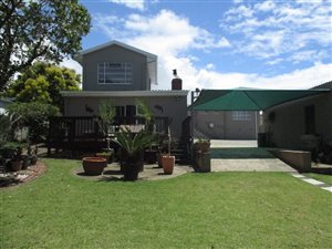 4 Bedroom House in Sunny Ridge