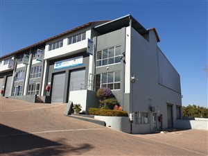 460 m² Industrial space in Halfway House