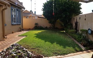 3 Bedroom Townhouse in Wierda Glen