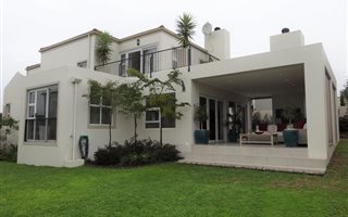 3 Bedroom House in Avalon Estate