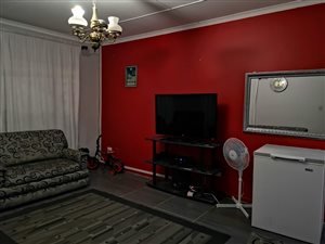 6 Bedroom House in Clare Hills