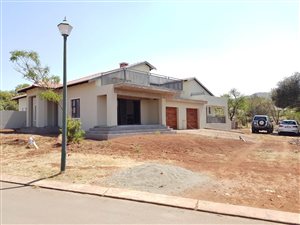 4 Bed House in Buffelspoort