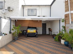 2 Bed House in Newlands West