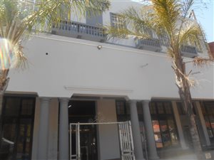 Bachelor apartment in Pretoria Central