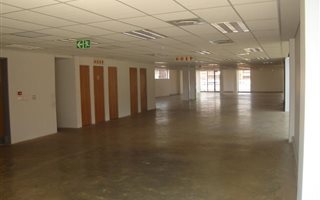 820 m² Office Space in Bedfordview