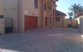 3 Bedroom Cluster in Brentwood Park