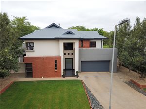 4 Bed House in Montana Tuine