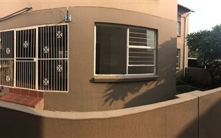 2 Bedroom Townhouse in Witfield
