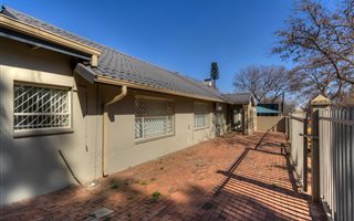 300 m² Commercial space in Norwood