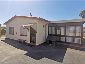 3 Bed House in Sanddrift