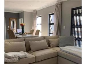 3 Bed Apartment in Roodepoort Central