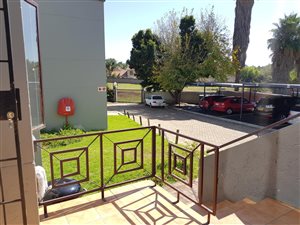 2 Bed Apartment in Randpark Ridge