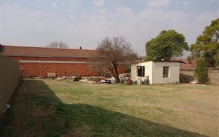 203 m² Land available in Heidelberg Central