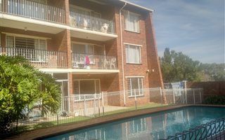2 Bedroom Flat in Ferndale