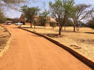 10609 ha Smallholding in Akasia