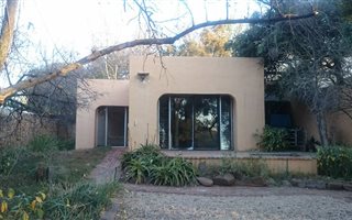 1 Bedroom Garden Cottage in Lynnwood Glen