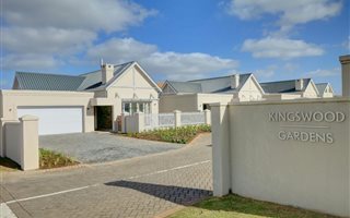 3 Bedroom Townhouse in Kingswood Golf Estate