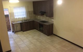 2 Bedroom House in Randpark Ridge