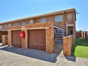 2 Bed Townhouse in Crystal Park