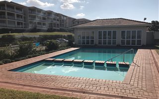 3 Bedroom Apartment in Illovo Beach
