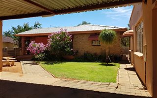 3 Bedroom House in Verwoerdpark