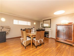 4 Bed House in Constantia Kloof
