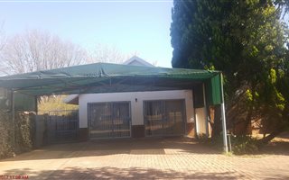 45 m² Office Space in Flamwood