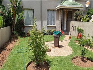 2 Bed Townhouse in Glen Marais