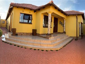3 Bed House in Kaalfontein