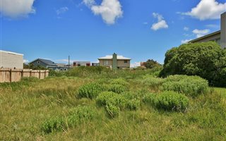 600 m² Land available in Bettys Bay