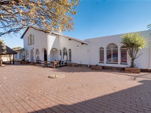 3 Bed House in Constantia Kloof