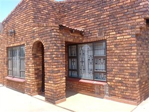 2 Bed House in Katlehong