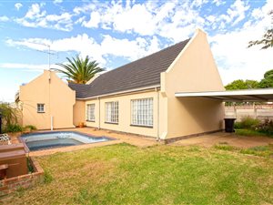 3 Bed Townhouse in Nigel Central