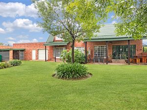 5 Bed House in Benoni North AH