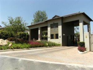 2 Bed Apartment in Cedar Hills Private Estate