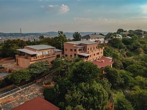 4 Bed House in Riviera