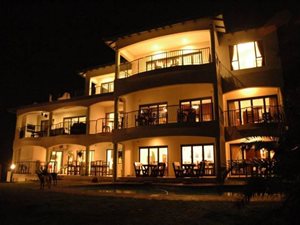 12 Bed House in Amanzimtoti