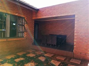 3 Bed Townhouse in Middelburg South