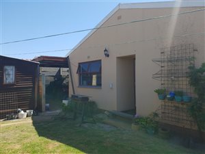 5 Bed House in Ottery
