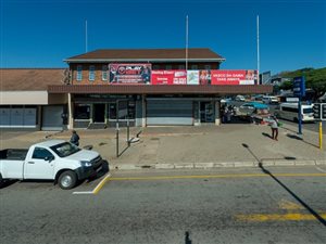 544 m² Retail Space in White River