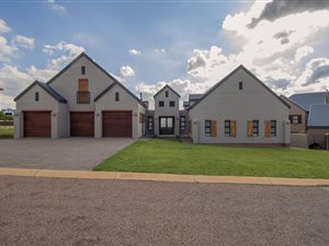 3 Bed House in Waterlake Farm